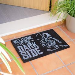 La fuerza oscura intimida a tus invitados antes de cruzar el umbral con el felpudo “Welcome to the Dark Side” de Star Wars, que mide 40?cm de alto y 60?cm de ancho. Fabricado con materiales de alta calidad 