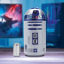 Da vida galáctica a tu despensa con el Mini Frigorífico R2-D2 de 4,5 litros, la pieza imprescindible para mantener hasta ocho latas de 350 ml siempre frescas gracias a su eficiente tecnología termoeléctrica. 