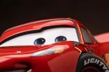 07-cars-estatua-110-art-scale-lightning-mcqueen-11-cm.jpg