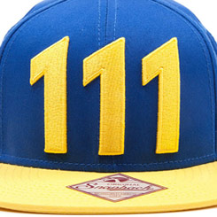 Lleva contigo el legado del Vault 111 con estilo gracias a esta gorra con el logo Vault 111, inspirada en la inolvidable saga de videojuegos Fallout. Fabricada en algodón 100% de alta calidad,
