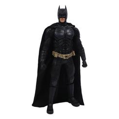 Icono de la justicia urbana en formato de vitrina: Batman – The Dark Knight (One:12 Collective) llega en escala 1/12 y 17 cm con su Batsuit táctico blindado fiel a pantalla, placas esculpidas 