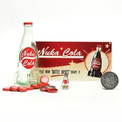 Brilla el retrofuturo en tu cocina con el Fallout® Fizz Club: Nuka-Cola Bundle, un set oficial que convierte cualquier estantería o mesa en un rincón de Yermo con estilo auténtico. 