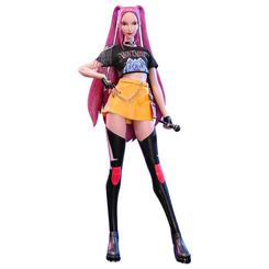 El rosa eléctrico del pelo convierte la figura Mira KPop Demon Hunters 28 cm en un punto de luz inmediato dentro de cualquier vitrina. Esta figura Mira KPop Demon Hunters 28 cm combina actitud de escenario