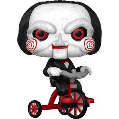 Terror icónico para tu estantería: la Figura POP Plus Saw Billy on Tricycle Exclusive de Funko captura cada detalle de Billy con sus espirales rojas, el traje negro y el mítico triciclo, fabricada en vinilo 