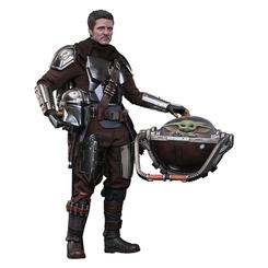 La figura Star Wars The Mandalorian y Grogu 1/6 Deluxe impone desde el primer vistazo por el brillo frío de la armadura beskar y la presencia serena del pequeño acompañante en su cápsula flotante. 