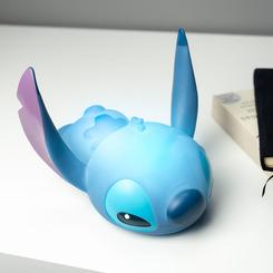 Descubre la lámpara Mood Light de Stitch de Lilo & Stitch, una pieza encantadora que cambia de colores y añade un toque mágico a cualquier espacio. Con licencia oficial y un diseño adorable de Stitch acostado