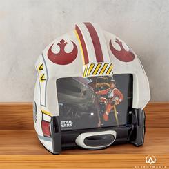 Exhibe tu foto favorita de una manera épica con el Portafotos Star Wars™ Rebel Pilot Helmet. Este marco de fotos tridimensional, diseñado como el casco de piloto rebelde Red-5 de Luke Skywalker