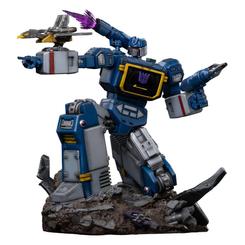 La estatua Transformers Soundwave 1/20 parece capturada justo después de una transmisión secreta en pleno campo de batalla. Esta estatua Transformers Soundwave 1/20 convierte al Decepticon