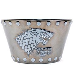 Bowl oficial con el escudo en relieve de la familia Stark y el texto "Winter is coming" basado en la serie de televisión Juego de Tronos, realizada en gres con unas medidas aproximadas de 14 x 8 x 14 cm.,