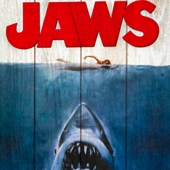 Cuadro de madera WoodArts 3D de Tiburón. Este precioso cuadro de madera con la icónica portada de Jaws 1975, tiene unas medidas aproximadas de 30 x 40 cm.