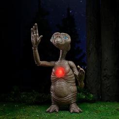 Figura articulada con función de luz LED de la película ´E.T. el extraterrestre´ con accesorios, tamaño aprox. 11 cm. ¡Esta figura de acción definitiva celebra el 40 aniversario