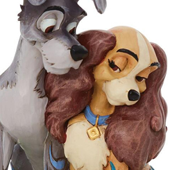 Figura del Clásico de Disney La Dama y el Vagabundo, Jim Shore ha elaborado esta figura con unos 11,5 cm., de altura en donde se ha mezclado la magia de las figuras de Walt Disney con el arte Heartwood Creek 