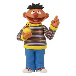 Incorpora un toque de nostalgia y diversión a tu colección con la figura Toony Classics de Epi de Barrio Sésamo. Esta figura articulada, de aproximadamente 15 cm de altura