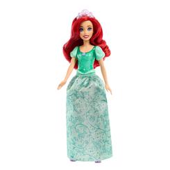 Admira la magia de Ariel, la decidida y libre princesa de "La Sirenita" de Disney, con esta muñeca inspirada en su icónico personaje. Vestida con un conjunto brillante y accesorios que incluyen elegantes zapatos y una tiara