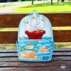 Transforma tu estilo con la encantadora mochila mini "Finding Nemo Mine Mine Mine" de Disney by Loungefly. Este accesorio de alta calidad, con licencia oficial, está diseñado para los verdaderos admiradores