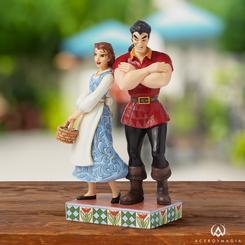 La emblemática pareja de Bella y Gastón se presenta en una figura impresionante de 20 cm de altura. Realizada en resina de alta calidad, esta pieza forma parte de la prestigiosa colección Disney Traditions.