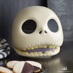 Descubre la magia de Halloween y la Navidad con el espectacular galletero de Jack Skellington, un diseño encantador que captura la esencia de The Nightmare Before Christmas. 