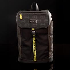 Celebra 85 años del Caballero Oscuro con esta mochila edición especial de Batman diseñada por Loungefly, una pieza funcional y elegante que rinde homenaje al legado del superhéroe más icónico de DC Comics.