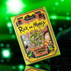 Adéntrate en el multiverso con la baraja de cartas *Rick and Morty*. Esta colección de 52 naipes de primera calidad es ideal para tus partidas de póquer y cualquier otro juego de cartas. 
