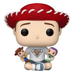 Celebra el 30.º aniversario de Toy Story con esta entrañable figura Funko POP! de Andy, el niño que dio vida a las aventuras de Woody y Buzz. Esta edición especial muestra a Andy con su camiseta de Triple-R Ranch