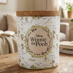 Una atmósfera cálida cobra vida al encender esta exquisita vela aromática Winnie the Pooh, diseñada para quienes valoran los detalles que transforman un espacio en un refugio lleno de encanto.