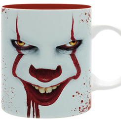 Taza oficial Pennywise and balloons basada en la película de IT. Esta taza del aterrador payaso de Stephen King está realizada en cerámica con una capacidad de 320 ml.,