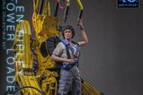 13-Alien-Movie-Masterpiece-Set-de-Figuras-16-Ellen-Ripley-y-Power-Loader-52-cm.jpg
