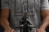 02-avengers-doomsday-estatua-110-art-scale-doctor-doom-on-throne-22-cm.jpg