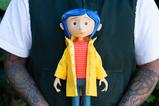 09-Coraline-Figura-Supersize-Vinyl-Coraline-40-cm.jpg