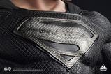 06-DC-Comics-Estatua-13-Superman-Black-Suit-Version-Special-Edition-80-cm.jpg