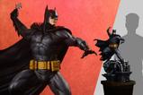 04-DC-Comics-Estatua-14-Batman-Black-and-Gray-Edition-66-cm.jpg