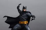 07-DC-Comics-Estatua-16-Batman-Black-and-Gray-Edition-50-cm.jpg