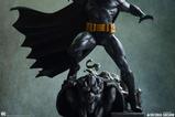 20-DC-Comics-Estatua-16-Batman-Black-and-Gray-Edition-50-cm.jpg