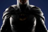 15-DC-Comics-Estatua-PVC-ARTFX-16-The-Flash-Movie-Batman-34-cm.jpg