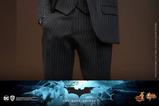 04-Diorama-Movie-Masterpiece-Batman-Armory-y-Bruce-Wayne.jpg