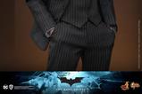 07-Diorama-Movie-Masterpiece-Batman-Armory-y-Bruce-Wayne.jpg