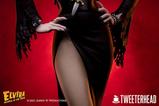16-Elvira-Mistress-of-the-Dark-Estatua-14-Elvira-48-cm.jpg