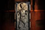 01-Estadua-Life-Size-Han-Solo-in-Carbonite.jpg