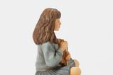 03-Figura-Hermione-Granger-con-libros.jpg