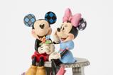 03-figura-mickey-y-minnie-en-el-banco.jpg