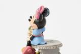 04-figura-mickey-y-minnie-en-el-banco.jpg