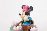 04-Figura-Mickey-y-Minnie-en-un-bote-de-remos.jpg
