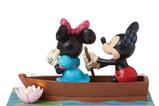 05-Figura-Mickey-y-Minnie-en-un-bote-de-remos.jpg