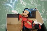 09-figura-sorcerer-mickey-80-anniversary.jpg