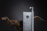 02-Jurassic-Park-Estatua-110-Art-Scale-Raptors-at-the-Kitchens-Door-28-cm.jpg