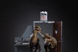 04-Jurassic-Park-Estatua-110-Art-Scale-Raptors-at-the-Kitchens-Door-28-cm.jpg