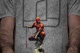 10-marvel-estatua-110-deluxe-art-scale-daredevil-unleashed-22-cm.jpg