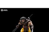 02-Marvel-Estatua-Art-Scale-Deluxe-110-Wolverine-Unleashed-20-cm.jpg