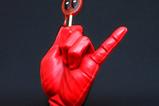02-marvel-heroic-hands-estatua-tamao-real--3a-deadpool-25-cm.jpg