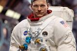 12-Neil-Armstrong-Figura-16-Neil-Armstrong-Deluxe-Version-30-cm.jpg